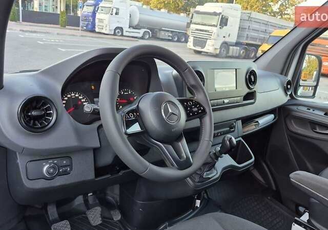 Белый Мерседес Sprinter, объемом двигателя 0 л и пробегом 236 тыс. км за 23555 $, фото 24 на Automoto.ua
