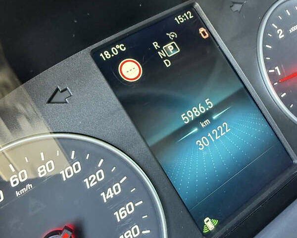 Белый Мерседес Sprinter, объемом двигателя 2.2 л и пробегом 301 тыс. км за 35500 $, фото 15 на Automoto.ua