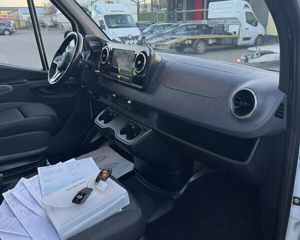 Белый Мерседес Sprinter, объемом двигателя 2.2 л и пробегом 180 тыс. км за 27900 $, фото 48 на Automoto.ua