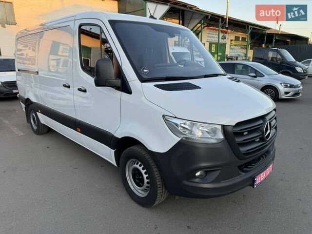 Белый Мерседес Sprinter, объемом двигателя 2.2 л и пробегом 180 тыс. км за 27900 $, фото 5 на Automoto.ua