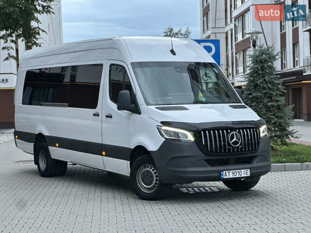 Белый Мерседес Sprinter, объемом двигателя 2.99 л и пробегом 250 тыс. км за 65000 $, фото 9 на Automoto.ua
