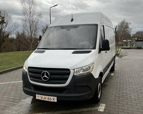 Білий Мерседес Sprinter, об'ємом двигуна 2.2 л та пробігом 131 тис. км за 22999 $, фото 2 на Automoto.ua