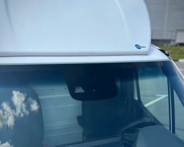Белый Мерседес Sprinter, объемом двигателя 2.2 л и пробегом 239 тыс. км за 32900 $, фото 10 на Automoto.ua