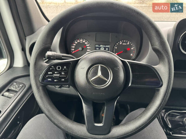 Белый Мерседес Sprinter, объемом двигателя 2.14 л и пробегом 262 тыс. км за 23700 $, фото 50 на Automoto.ua