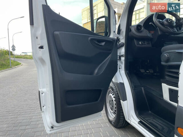 Білий Мерседес Sprinter, об'ємом двигуна 2.2 л та пробігом 280 тис. км за 23700 $, фото 25 на Automoto.ua