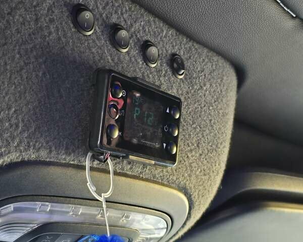 Белый Мерседес Sprinter, объемом двигателя 2.99 л и пробегом 650 тыс. км за 37000 $, фото 36 на Automoto.ua