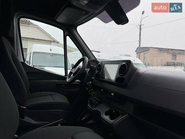 Белый Мерседес Sprinter, объемом двигателя 2.14 л и пробегом 262 тыс. км за 23700 $, фото 24 на Automoto.ua