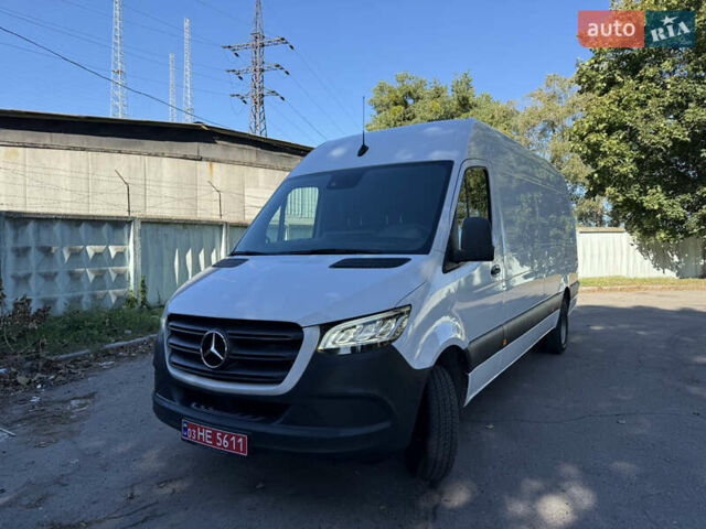 Белый Мерседес Sprinter, объемом двигателя 2.2 л и пробегом 270 тыс. км за 34900 $, фото 3 на Automoto.ua