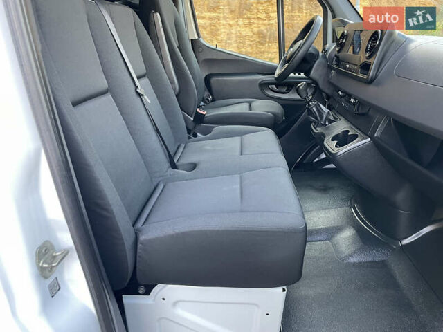 Білий Мерседес Sprinter, об'ємом двигуна 2.2 л та пробігом 280 тис. км за 23800 $, фото 37 на Automoto.ua