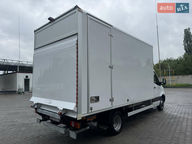 Белый Мерседес Sprinter, объемом двигателя 2.2 л и пробегом 301 тыс. км за 32000 $, фото 6 на Automoto.ua