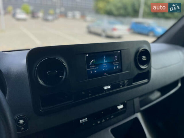 Белый Мерседес Sprinter, объемом двигателя 2.2 л и пробегом 257 тыс. км за 26000 $, фото 22 на Automoto.ua