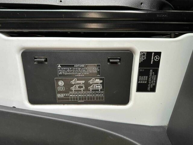 Белый Мерседес Sprinter, объемом двигателя 2.2 л и пробегом 340 тыс. км за 36110 $, фото 9 на Automoto.ua
