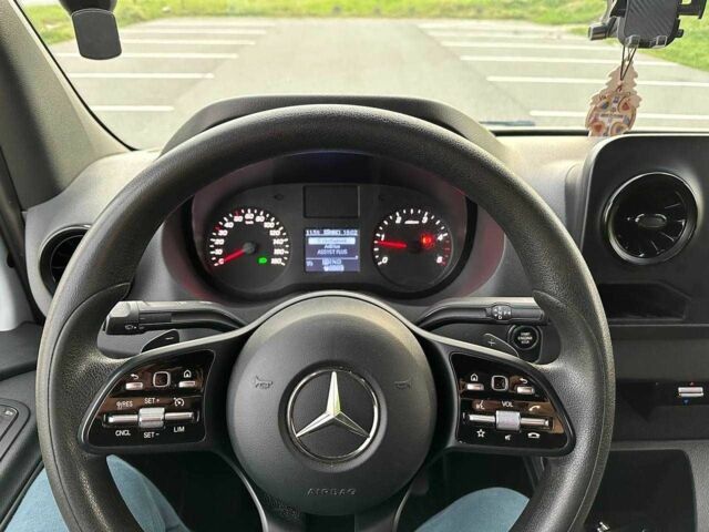 Белый Мерседес Sprinter, объемом двигателя 2.2 л и пробегом 340 тыс. км за 36110 $, фото 10 на Automoto.ua