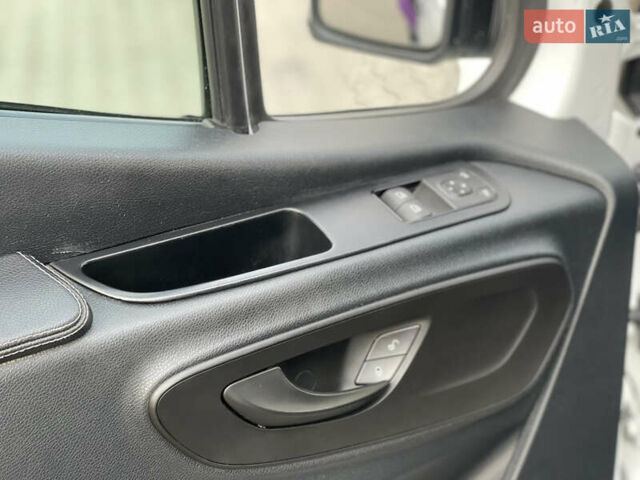 Белый Мерседес Sprinter, объемом двигателя 2.2 л и пробегом 45 тыс. км за 27800 $, фото 18 на Automoto.ua
