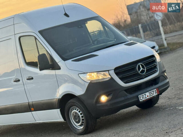 Белый Мерседес Sprinter, объемом двигателя 2.14 л и пробегом 240 тыс. км за 27900 $, фото 8 на Automoto.ua