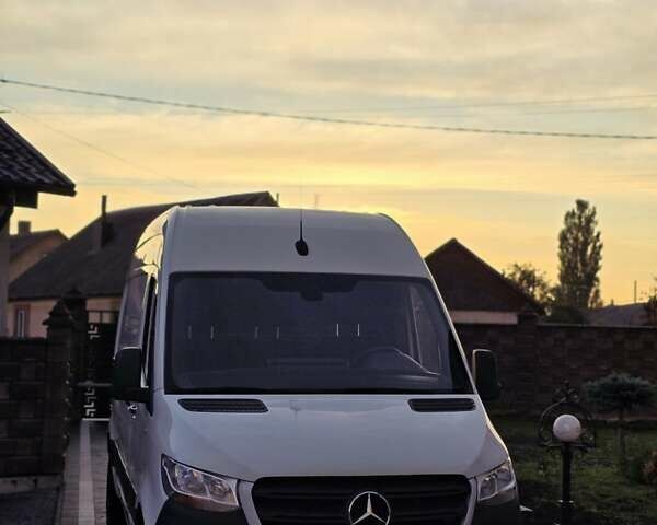Білий Мерседес Sprinter, об'ємом двигуна 2.14 л та пробігом 131 тис. км за 21422 $, фото 3 на Automoto.ua