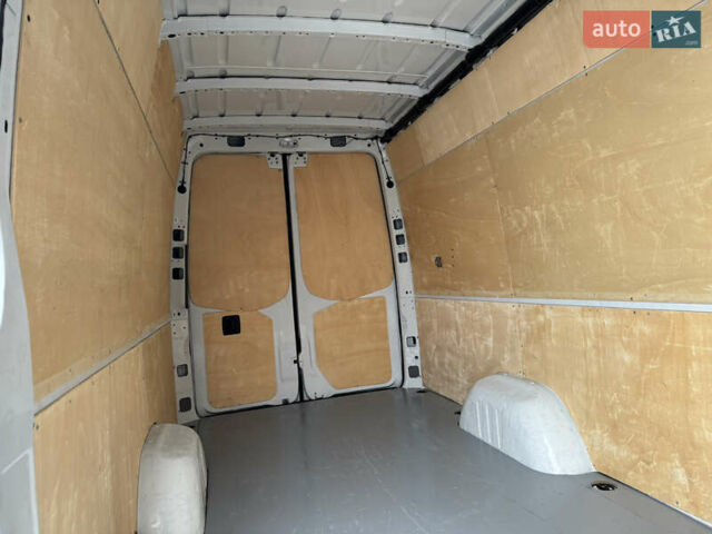 Белый Мерседес Sprinter, объемом двигателя 2.14 л и пробегом 262 тыс. км за 23700 $, фото 30 на Automoto.ua