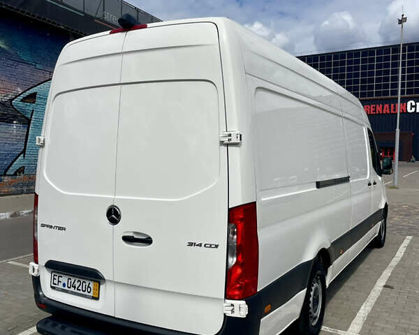 Белый Мерседес Sprinter, объемом двигателя 2.2 л и пробегом 257 тыс. км за 26000 $, фото 7 на Automoto.ua
