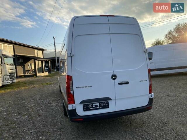 Белый Мерседес Sprinter, объемом двигателя 2.2 л и пробегом 165 тыс. км за 23350 $, фото 13 на Automoto.ua