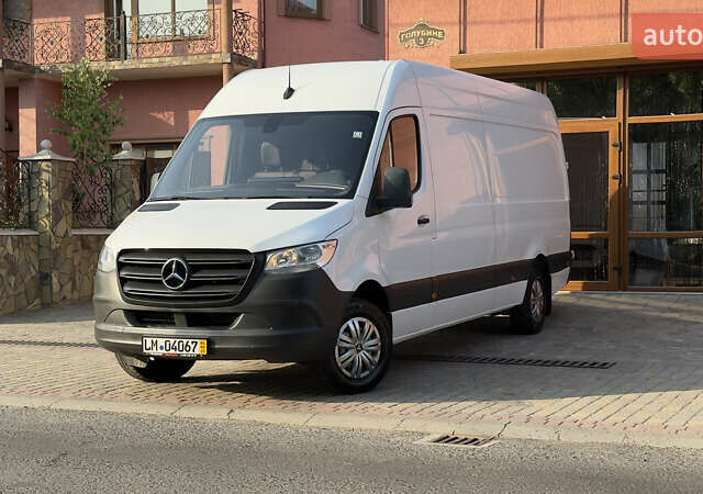 Белый Мерседес Sprinter, объемом двигателя 2.14 л и пробегом 280 тыс. км за 30027 $, фото 10 на Automoto.ua