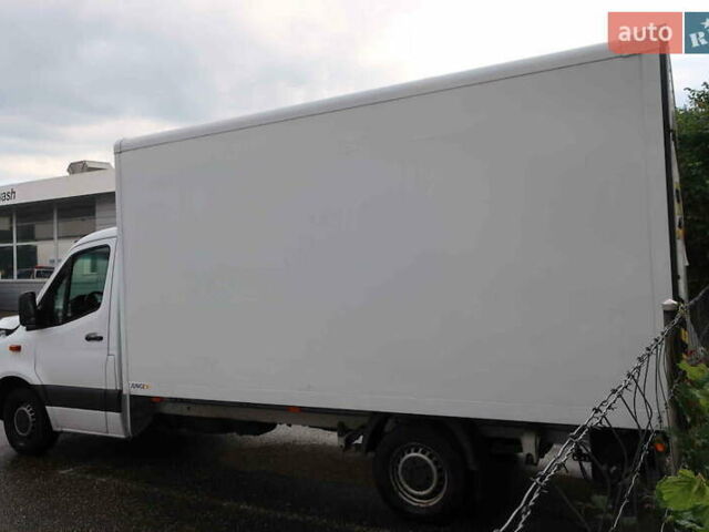 Белый Мерседес Sprinter, объемом двигателя 2.14 л и пробегом 176 тыс. км за 23000 $, фото 3 на Automoto.ua
