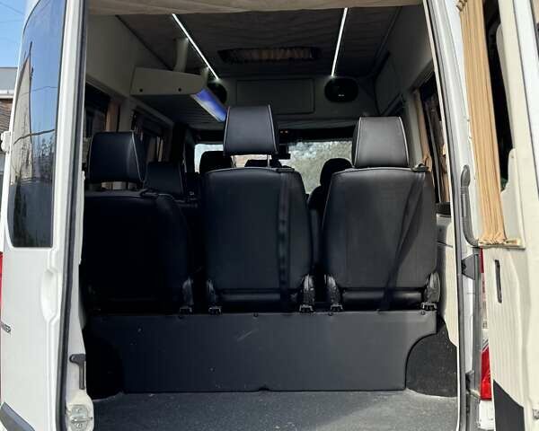 Белый Мерседес Sprinter, объемом двигателя 2.14 л и пробегом 215 тыс. км за 30000 $, фото 46 на Automoto.ua