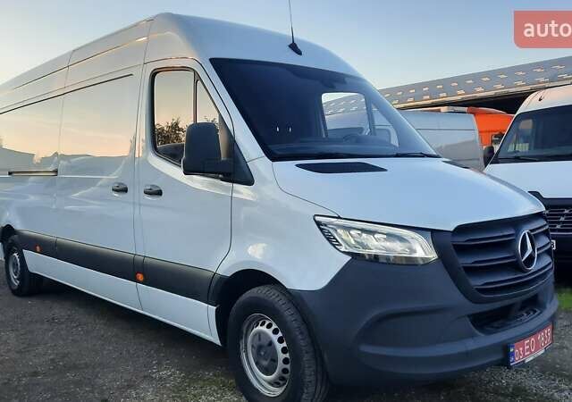 Белый Мерседес Sprinter, объемом двигателя 2.14 л и пробегом 330 тыс. км за 25000 $, фото 74 на Automoto.ua