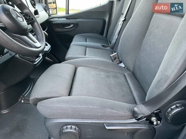 Білий Мерседес Sprinter, об'ємом двигуна 2.2 л та пробігом 280 тис. км за 23800 $, фото 29 на Automoto.ua
