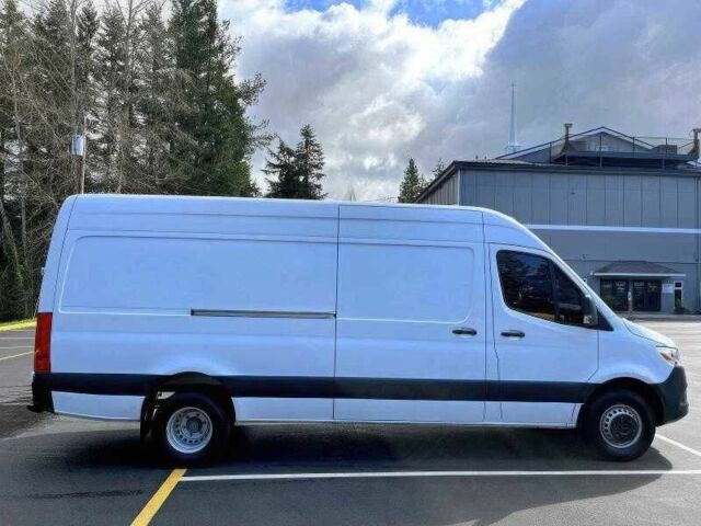 Білий Мерседес Sprinter, об'ємом двигуна 3 л та пробігом 120 тис. км за 13500 $, фото 5 на Automoto.ua