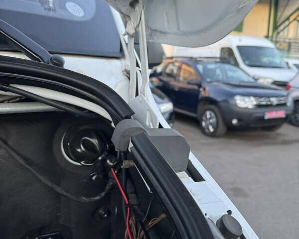 Белый Мерседес Sprinter, объемом двигателя 2.2 л и пробегом 180 тыс. км за 27900 $, фото 30 на Automoto.ua