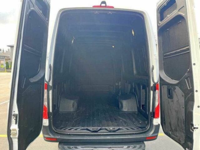Білий Мерседес Sprinter, об'ємом двигуна 3 л та пробігом 120 тис. км за 13500 $, фото 19 на Automoto.ua