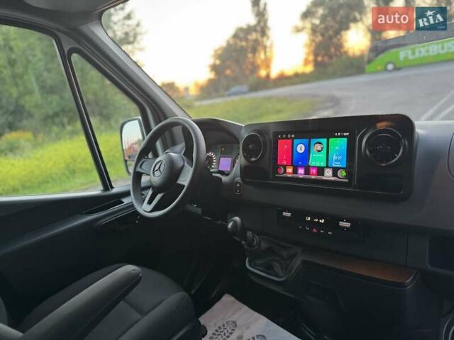 Белый Мерседес Sprinter, объемом двигателя 2.14 л и пробегом 261 тыс. км за 25800 $, фото 64 на Automoto.ua