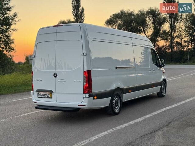 Белый Мерседес Sprinter, объемом двигателя 2.14 л и пробегом 261 тыс. км за 25800 $, фото 75 на Automoto.ua