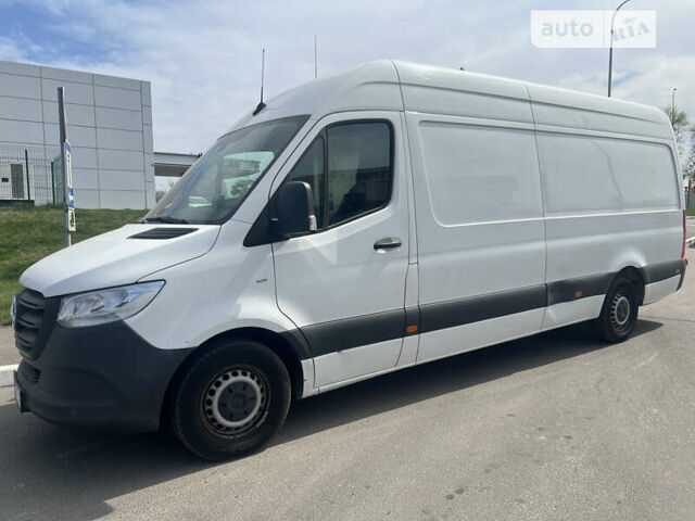 Белый Мерседес Sprinter, объемом двигателя 2.14 л и пробегом 112 тыс. км за 27500 $, фото 2 на Automoto.ua