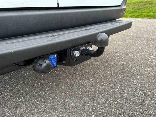 Белый Мерседес Sprinter, объемом двигателя 2.2 л и пробегом 340 тыс. км за 36110 $, фото 19 на Automoto.ua