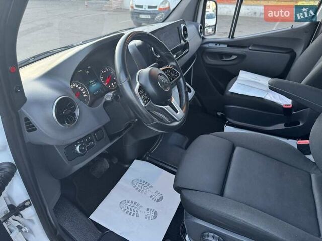 Белый Мерседес Sprinter, объемом двигателя 2.2 л и пробегом 180 тыс. км за 27900 $, фото 39 на Automoto.ua