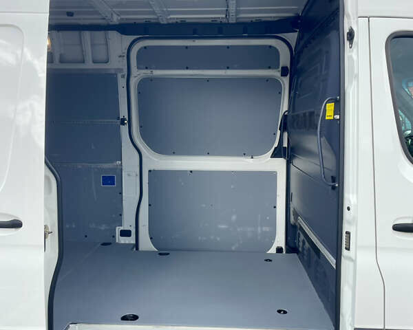 Белый Мерседес Sprinter, объемом двигателя 2.2 л и пробегом 155 тыс. км за 26500 $, фото 34 на Automoto.ua
