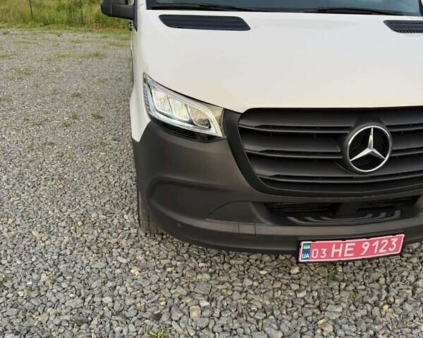 Белый Мерседес Sprinter, объемом двигателя 2.14 л и пробегом 294 тыс. км за 23599 $, фото 20 на Automoto.ua