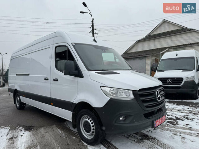 Белый Мерседес Sprinter, объемом двигателя 2.14 л и пробегом 262 тыс. км за 23700 $, фото 2 на Automoto.ua