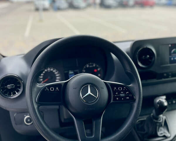 Белый Мерседес Sprinter, объемом двигателя 2.2 л и пробегом 155 тыс. км за 26500 $, фото 53 на Automoto.ua