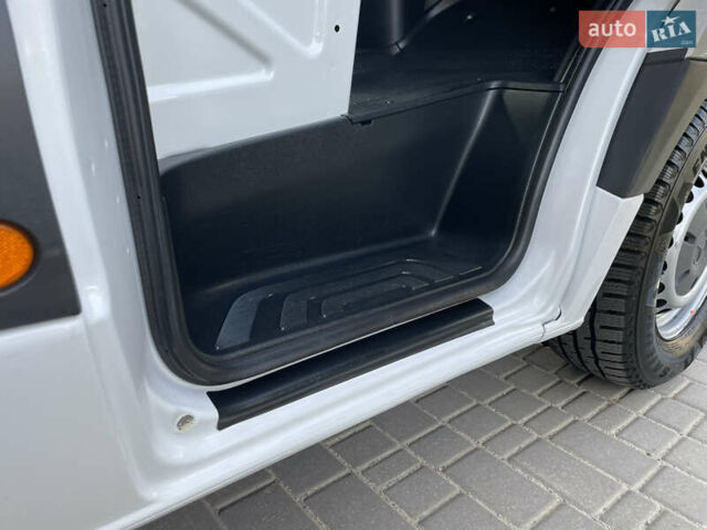 Білий Мерседес Sprinter, об'ємом двигуна 2.2 л та пробігом 280 тис. км за 23800 $, фото 40 на Automoto.ua