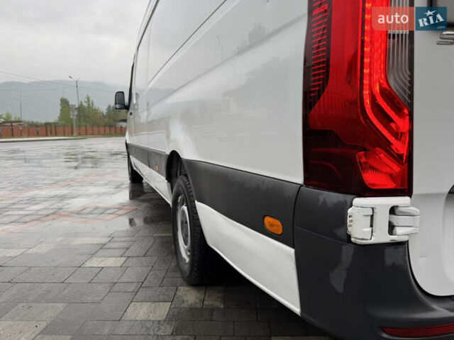 Белый Мерседес Sprinter, объемом двигателя 2.14 л и пробегом 256 тыс. км за 29992 $, фото 15 на Automoto.ua
