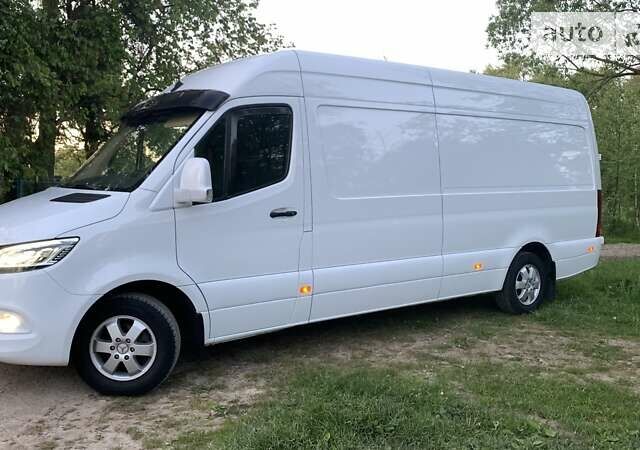 Белый Мерседес Sprinter, объемом двигателя 0 л и пробегом 420 тыс. км за 39700 $, фото 37 на Automoto.ua