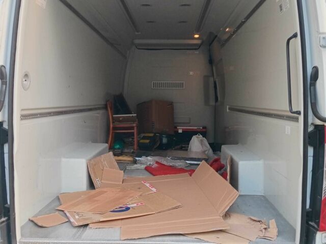 Белый Мерседес Sprinter, объемом двигателя 2.1 л и пробегом 533 тыс. км за 24500 $, фото 4 на Automoto.ua