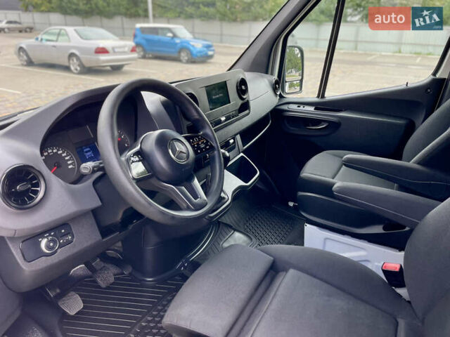 Белый Мерседес Sprinter, объемом двигателя 2.2 л и пробегом 257 тыс. км за 26000 $, фото 37 на Automoto.ua