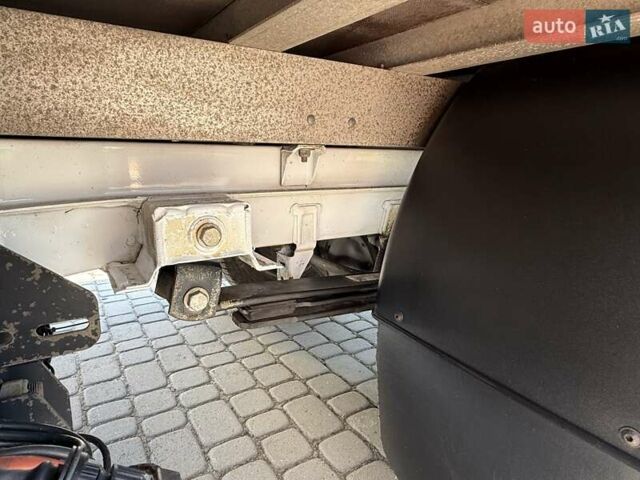 Білий Мерседес Sprinter, об'ємом двигуна 2.1 л та пробігом 186 тис. км за 32000 $, фото 28 на Automoto.ua