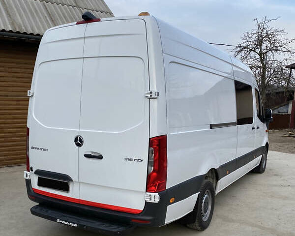 Белый Мерседес Sprinter, объемом двигателя 2.2 л и пробегом 500 тыс. км за 27200 $, фото 11 на Automoto.ua