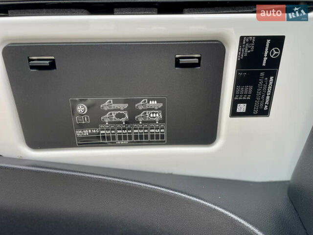 Белый Мерседес Sprinter, объемом двигателя 2.2 л и пробегом 155 тыс. км за 26500 $, фото 45 на Automoto.ua