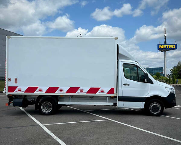 Белый Мерседес Sprinter, объемом двигателя 2.2 л и пробегом 239 тыс. км за 32900 $, фото 1 на Automoto.ua