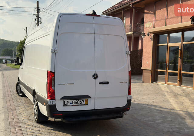 Белый Мерседес Sprinter, объемом двигателя 2.14 л и пробегом 280 тыс. км за 30116 $, фото 23 на Automoto.ua